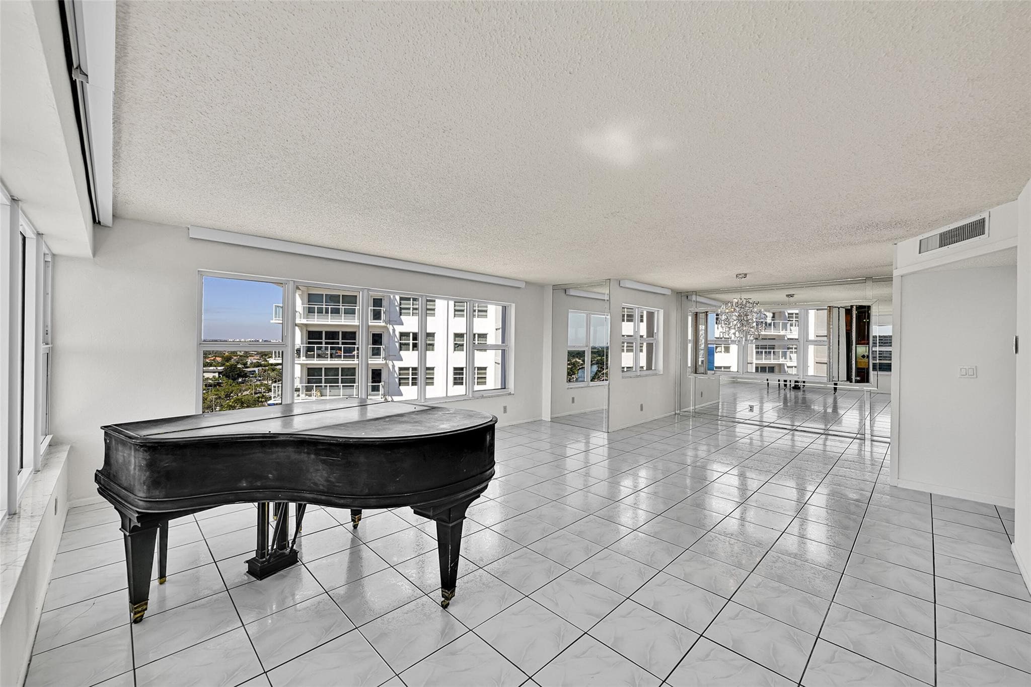 3700 Galt Ocean Drive 1215, Fort Lauderdale, FL 33308 — photo 4 of 45
