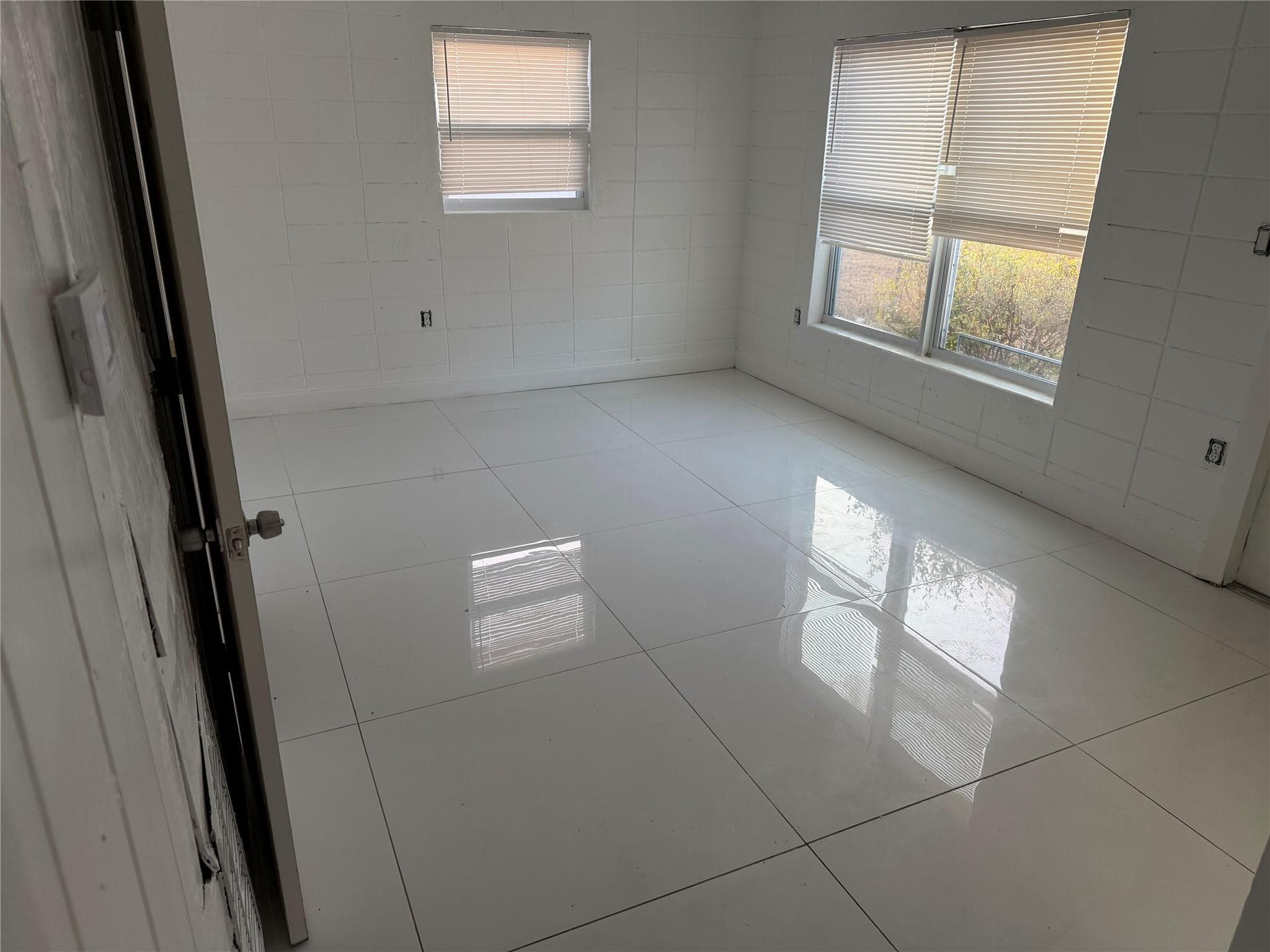 2006 Avenue P, Fort Pierce, FL 34950 — photo 5 of 9