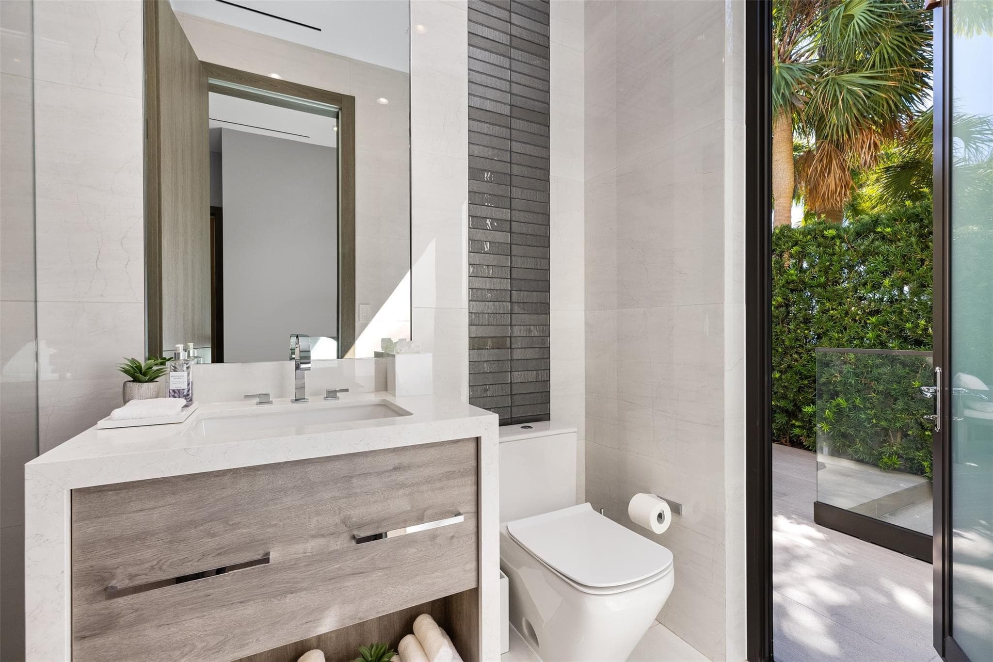 816 Riviera Isle Drive, Fort Lauderdale, FL 33301 — photo 52 of 83
