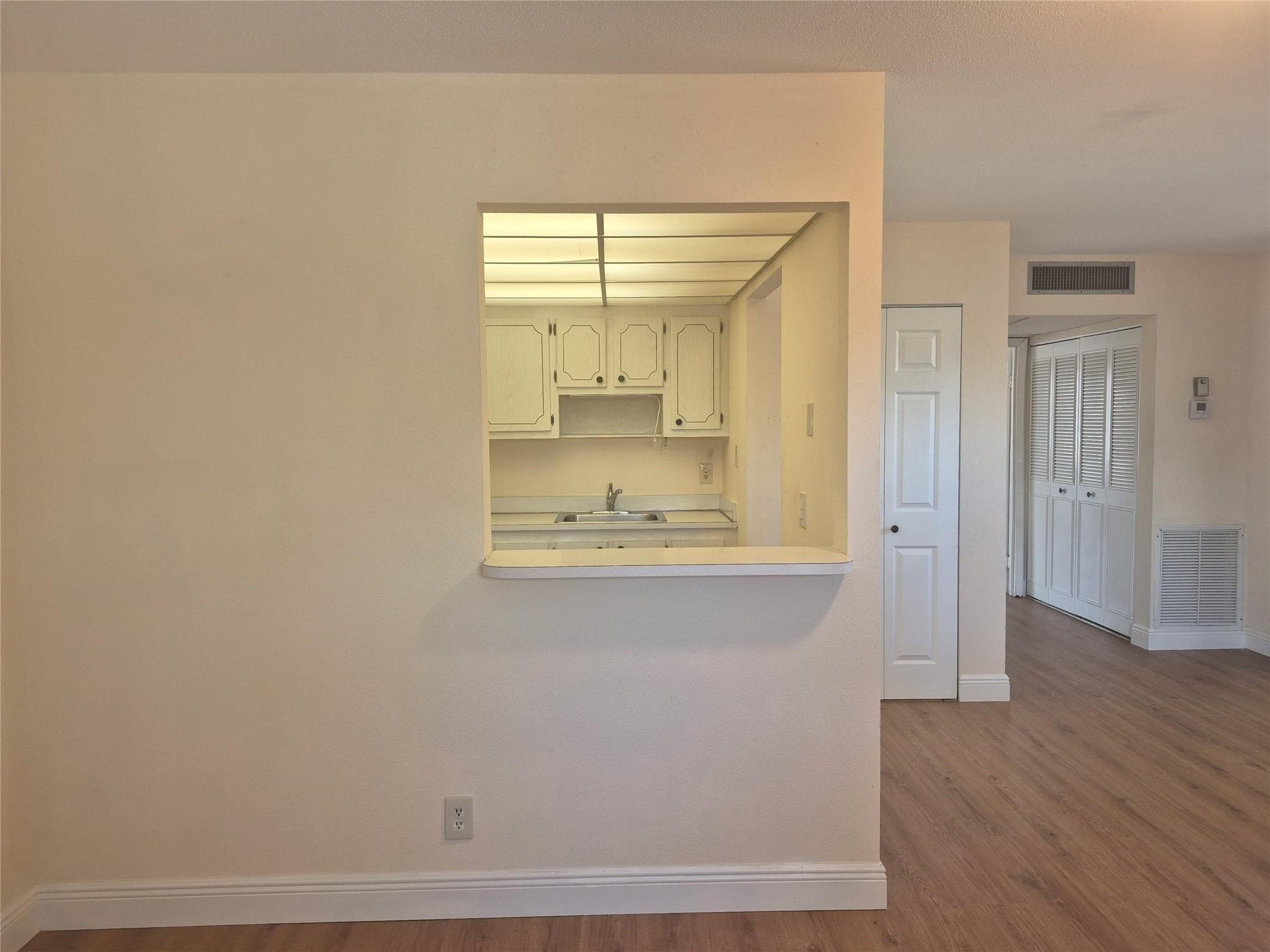 278 Flanders F 278, Delray Beach, FL 33484 — photo 6 of 13