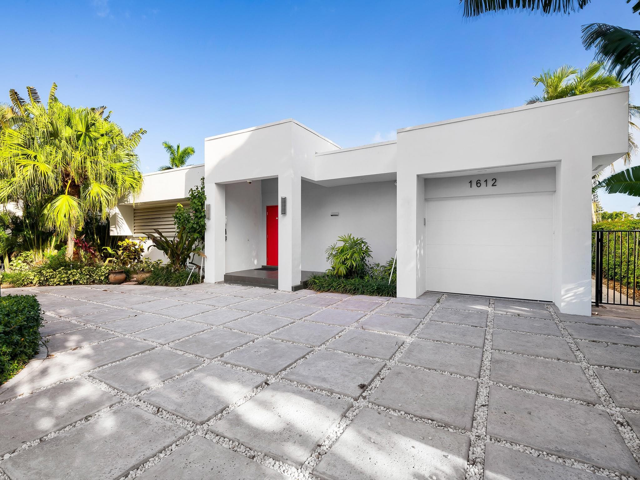 1612 SE 13, Fort Lauderdale, FL 33316 — photo 5 of 38