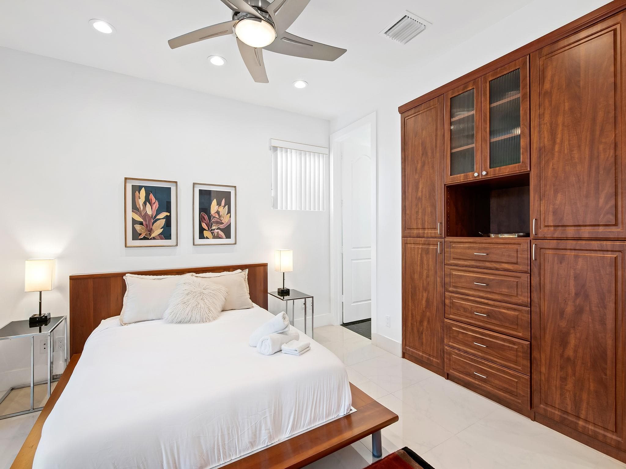 1612 SE 13, Fort Lauderdale, FL 33316 — photo 9 of 38