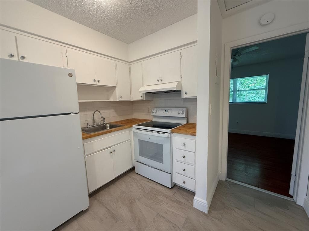 810 SE 18th Street 6, Fort Lauderdale, FL 33316 — photo 1 of 10