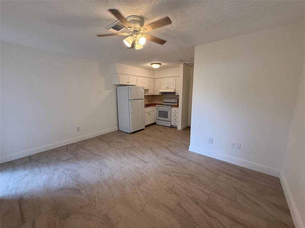 810 SE 18th Street 6, Fort Lauderdale, FL 33316 — photo 2 of 10