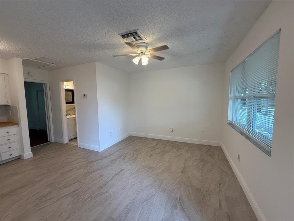 810 SE 18th Street 6, Fort Lauderdale, FL 33316 — photo 6 of 10