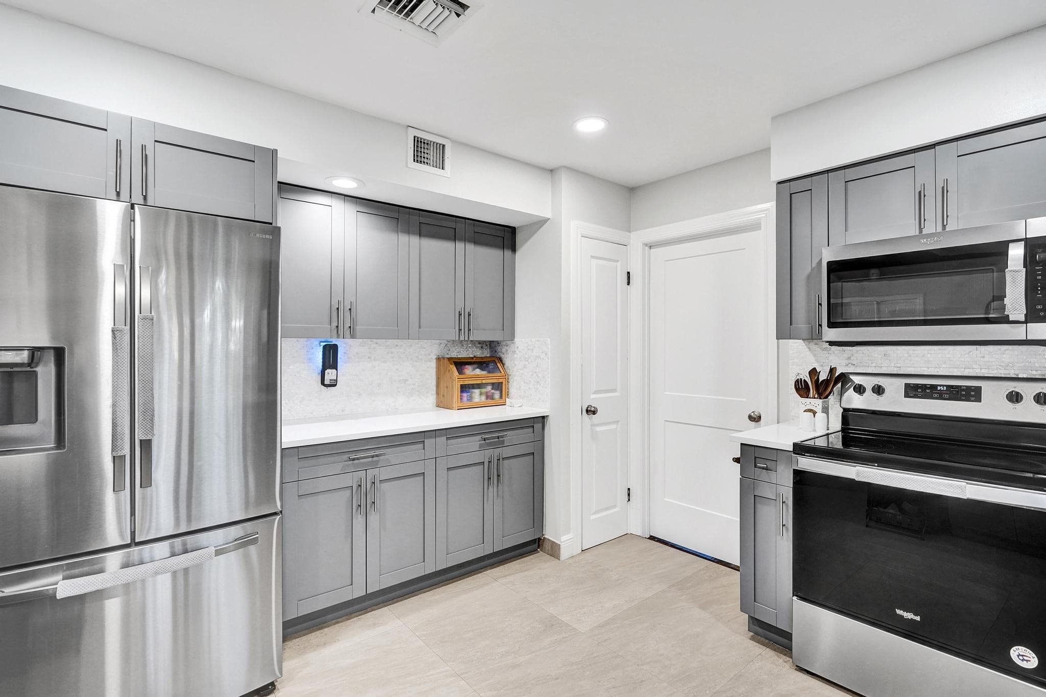 201 SE 24 Avenue, Boynton Beach, FL 33435 — photo 17 of 32