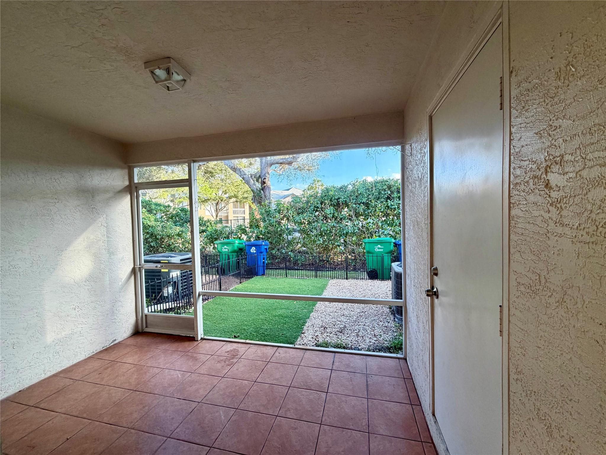9914 NW 56th Place, Coral Springs, FL 33076 — photo 4 of 30