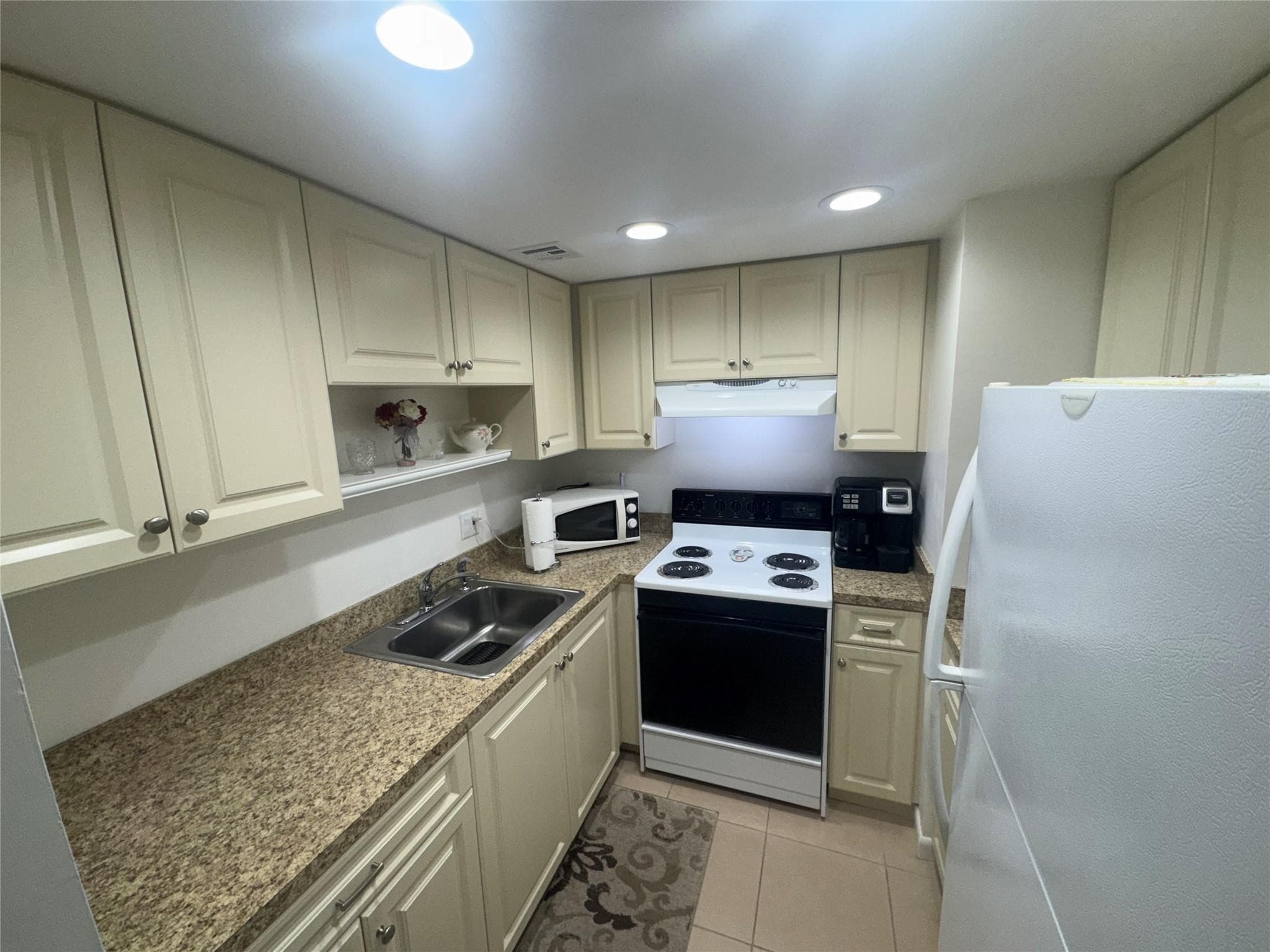 1967 S Ocean Boulevard 228 D, Pompano Beach, FL 33062 — photo 9 of 13