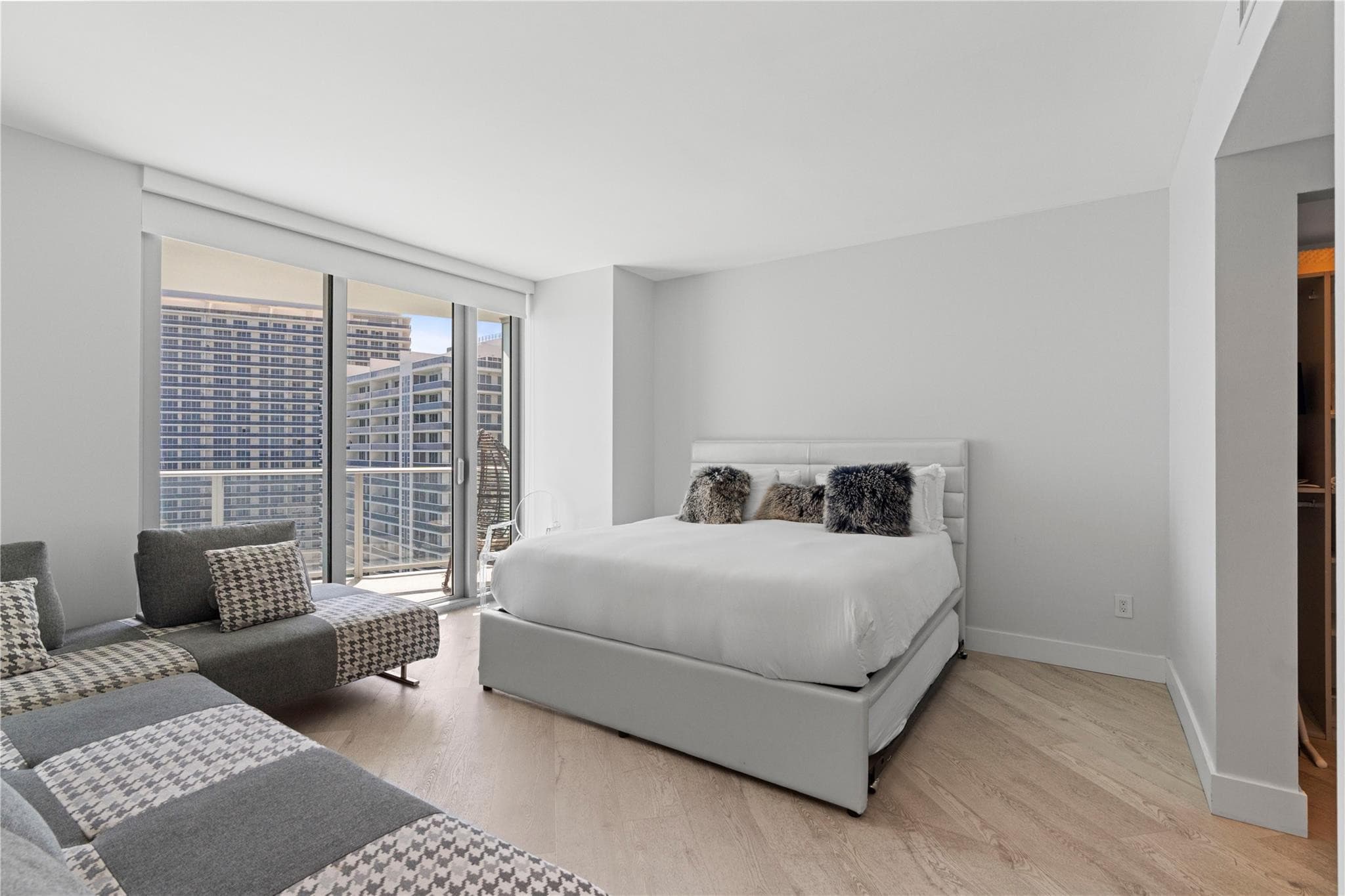 4111 S Ocean Drive 3501,3502, Hollywood, FL 33019 — photo 14 of 30