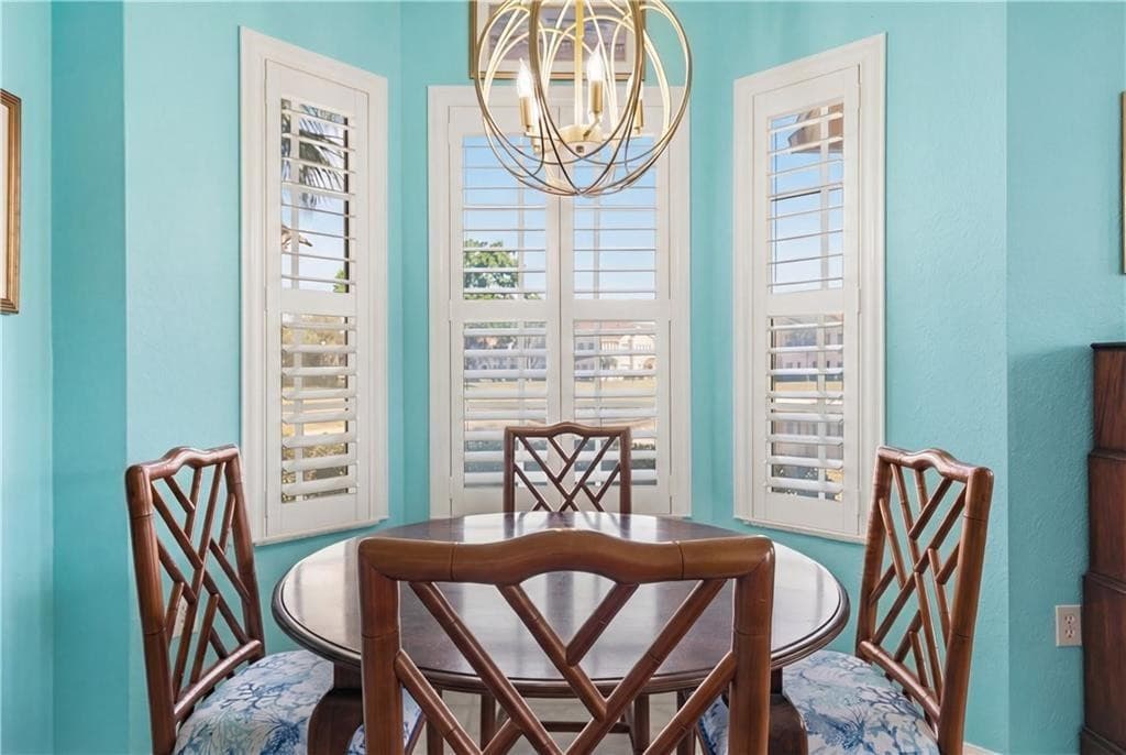 2572 57th Circle 2572, Vero Beach, FL 32966 — photo 6 of 32