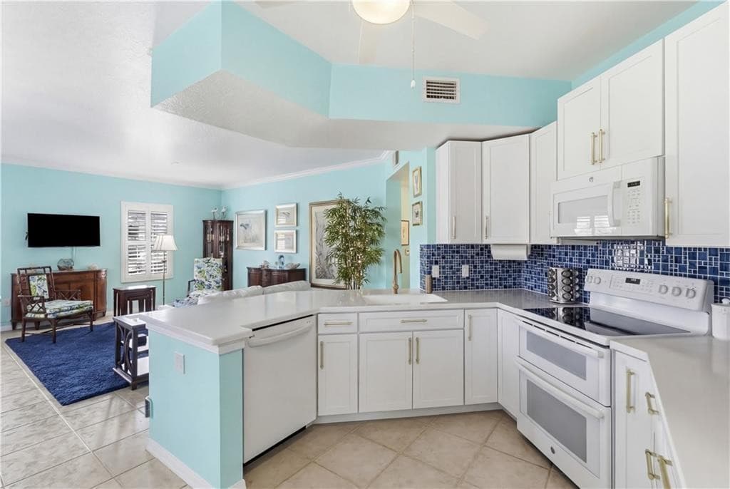 2572 57th Circle 2572, Vero Beach, FL 32966 — photo 8 of 32