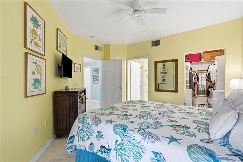 2572 57th Circle 2572, Vero Beach, FL 32966 — photo 17 of 32