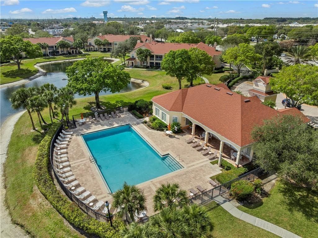 2572 57th Circle 2572, Vero Beach, FL 32966 — photo 29 of 32