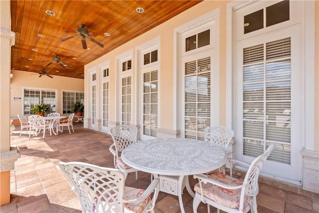 2572 57th Circle 2572, Vero Beach, FL 32966 — photo 30 of 32