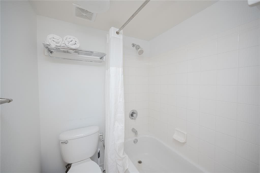 2841 NE 185th Street 514, Miami, FL 33180 — photo 15 of 24