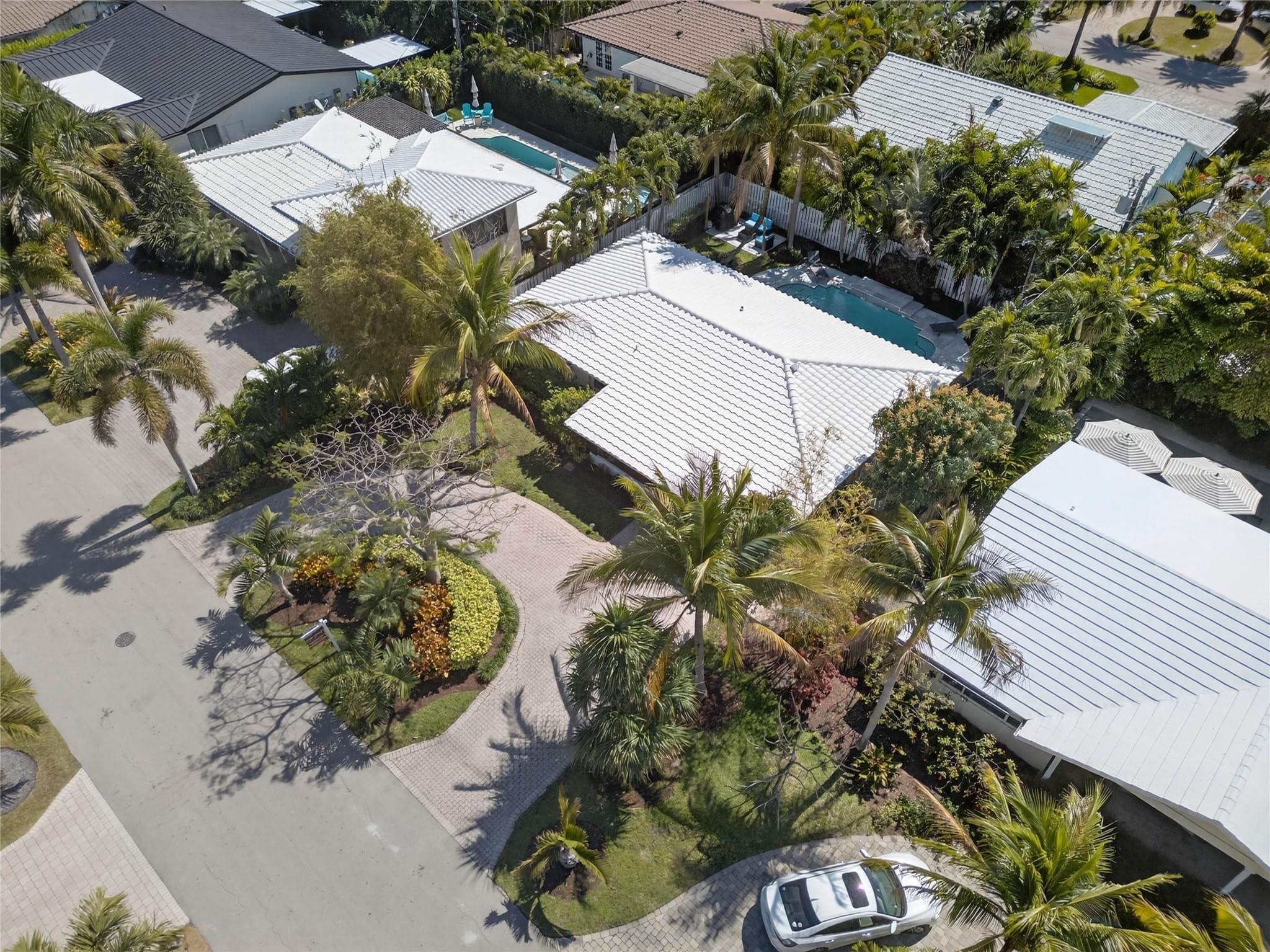 268 Hibiscus Avenue, Lauderdale-By-The-Sea, FL 33308 — photo 6 of 55