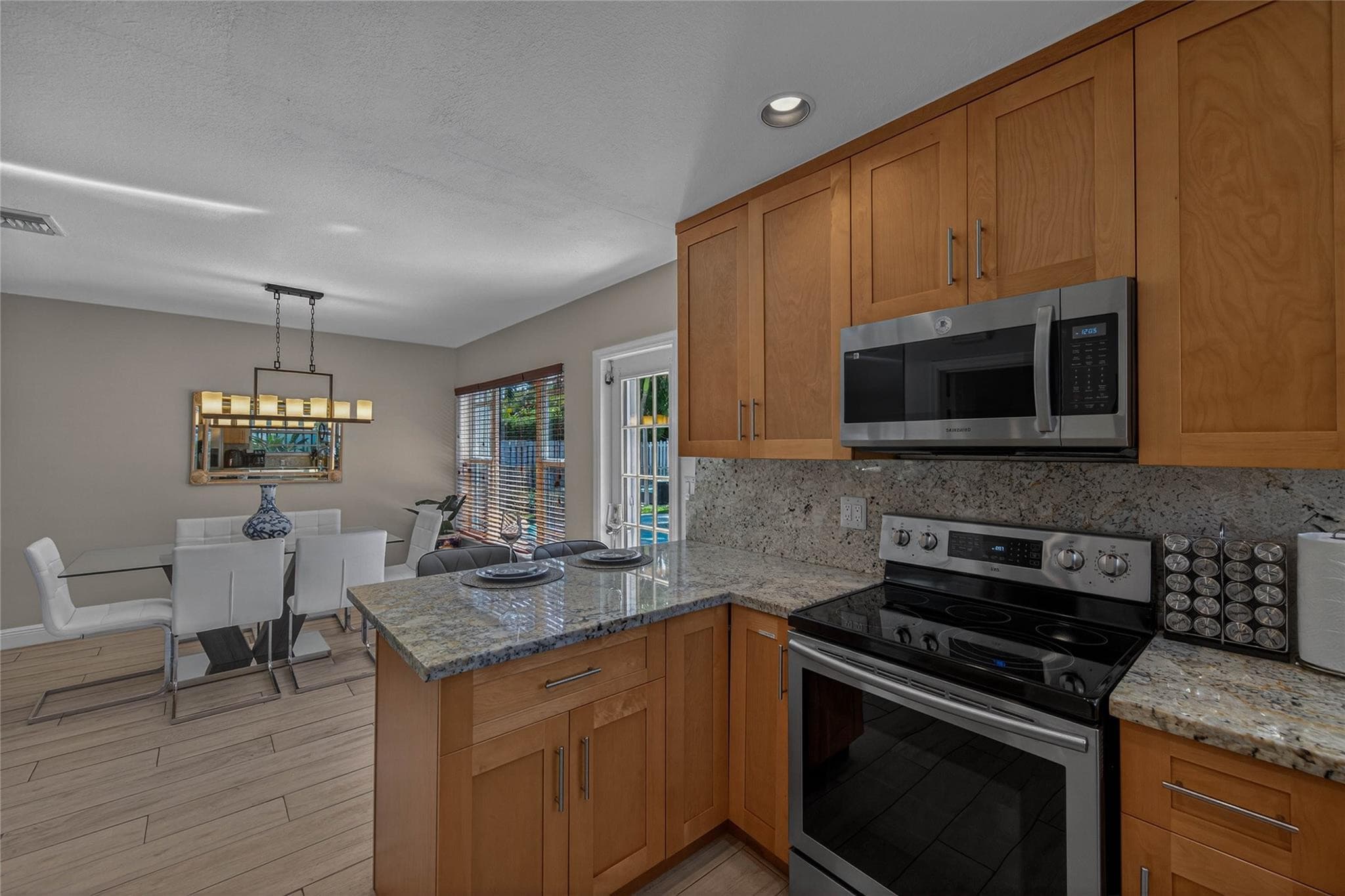 268 Hibiscus Avenue, Lauderdale-By-The-Sea, FL 33308 — photo 27 of 55
