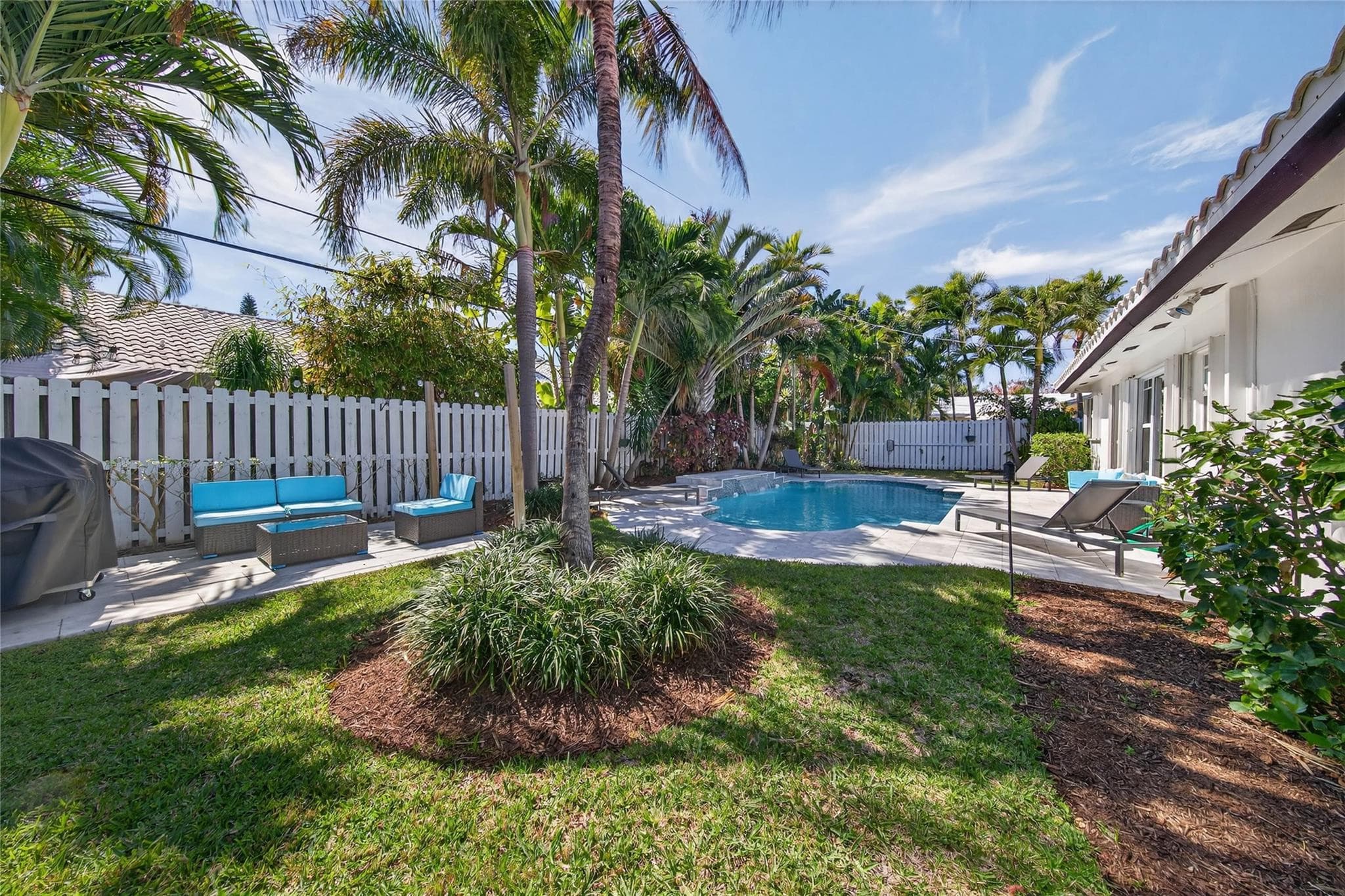 268 Hibiscus Avenue, Lauderdale-By-The-Sea, FL 33308 — photo 53 of 55