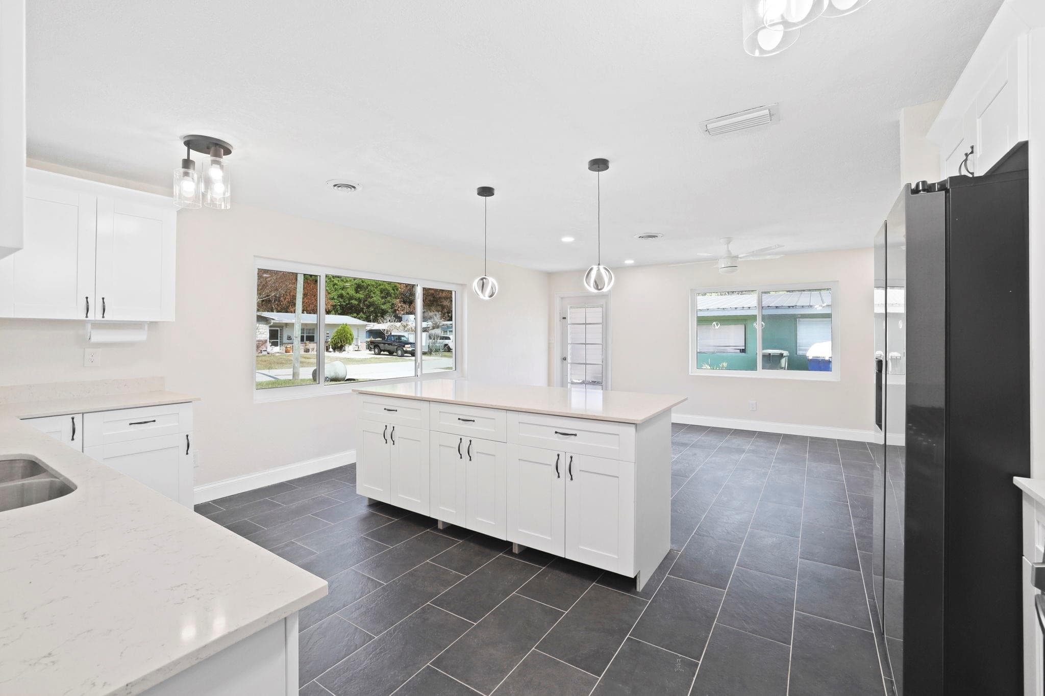 1013 Hispana Avenue, Fort Pierce, FL 34982 — photo 9 of 36