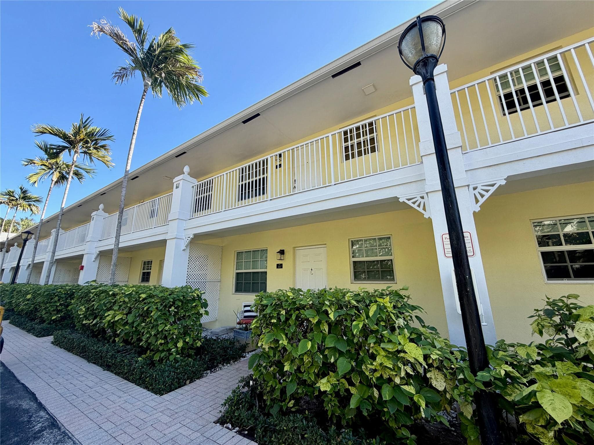 2660 NE 8th Avenue 307, Wilton Manors, FL 33334 — photo 14 of 20