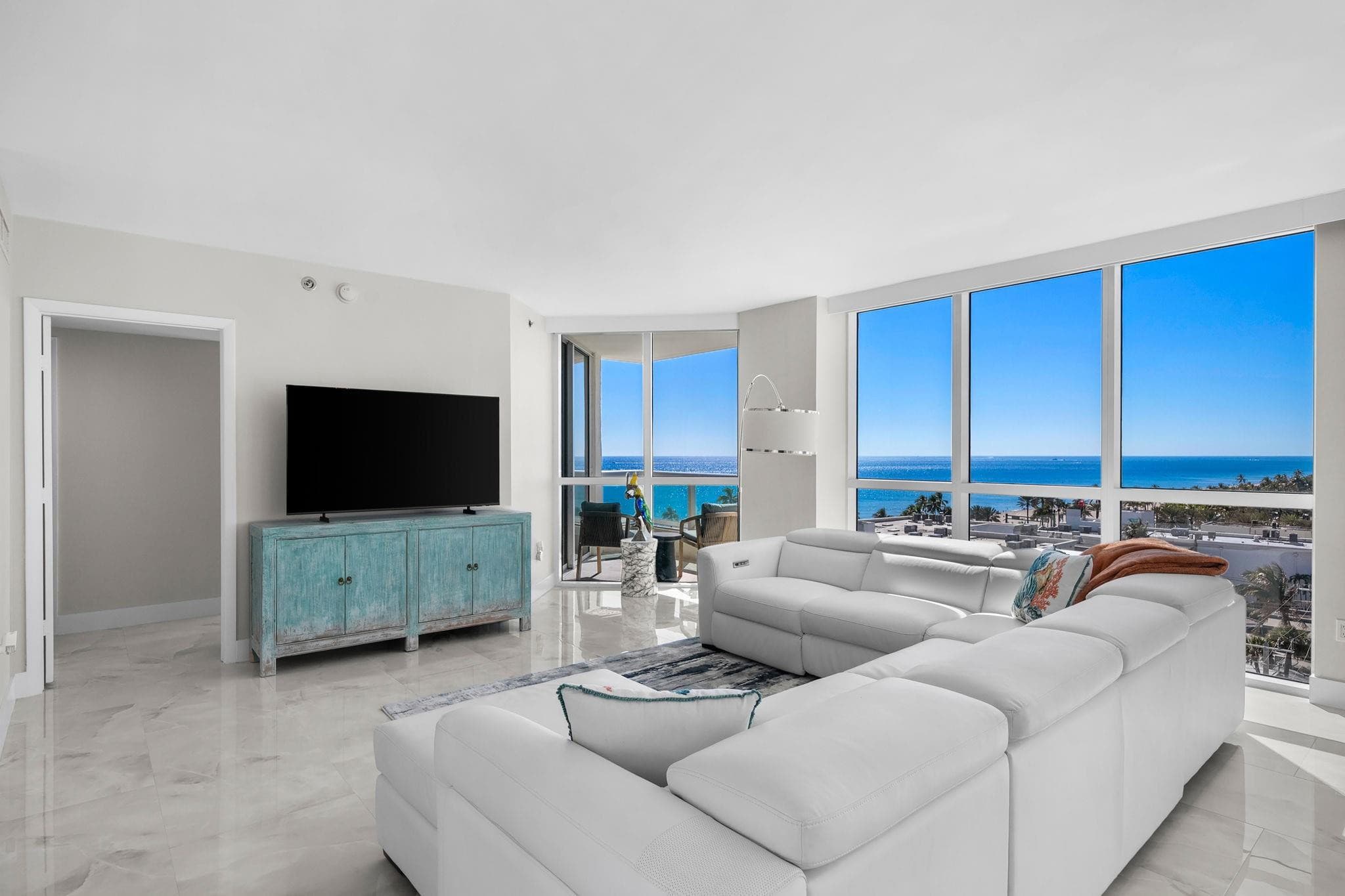 101 S Fort Lauderdale Beach Boulevard 907, Fort Lauderdale, FL 33316 — photo 1 of 31