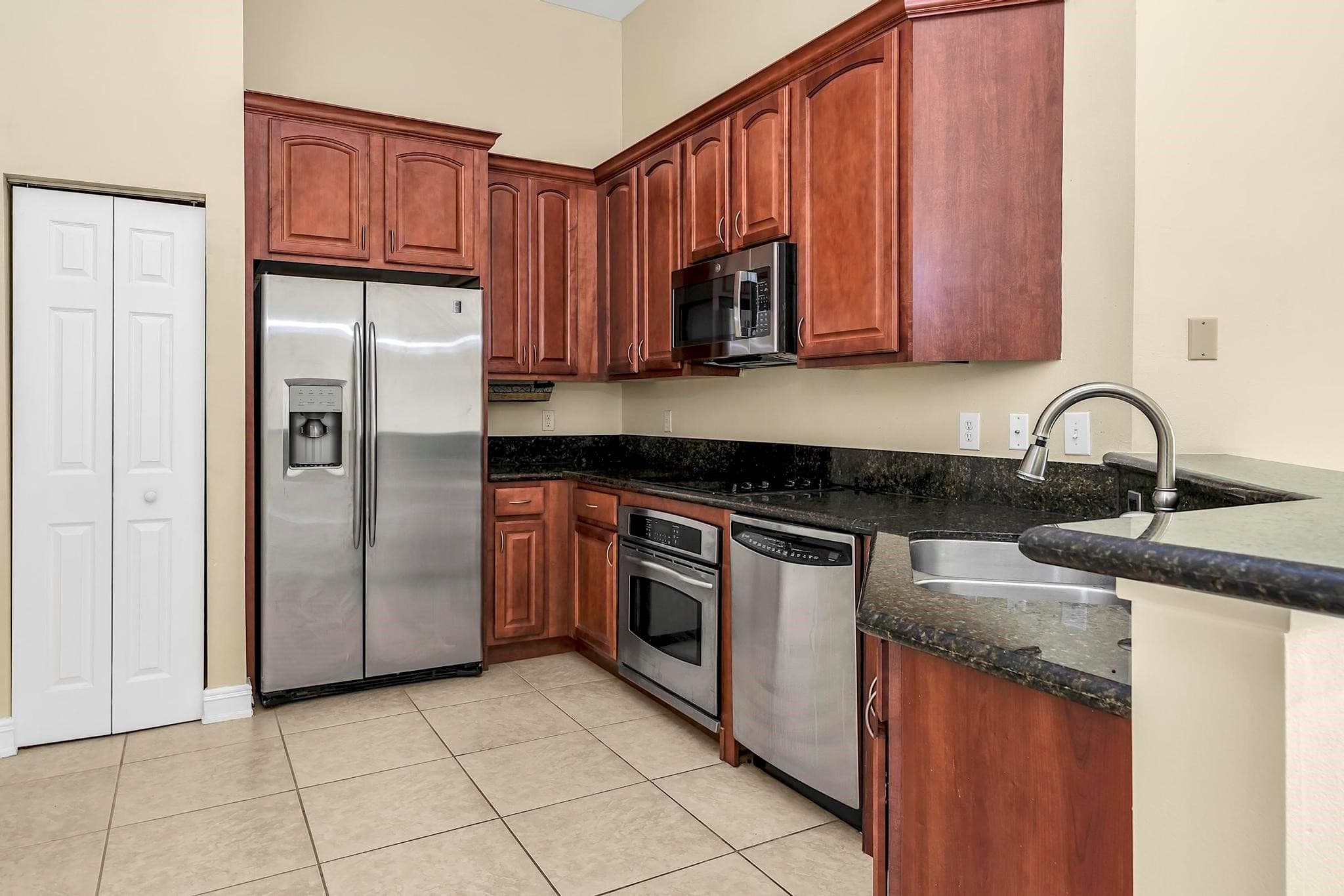 16102 Emerald Estates Drive 108, Weston, FL 33331 — photo 30 of 62