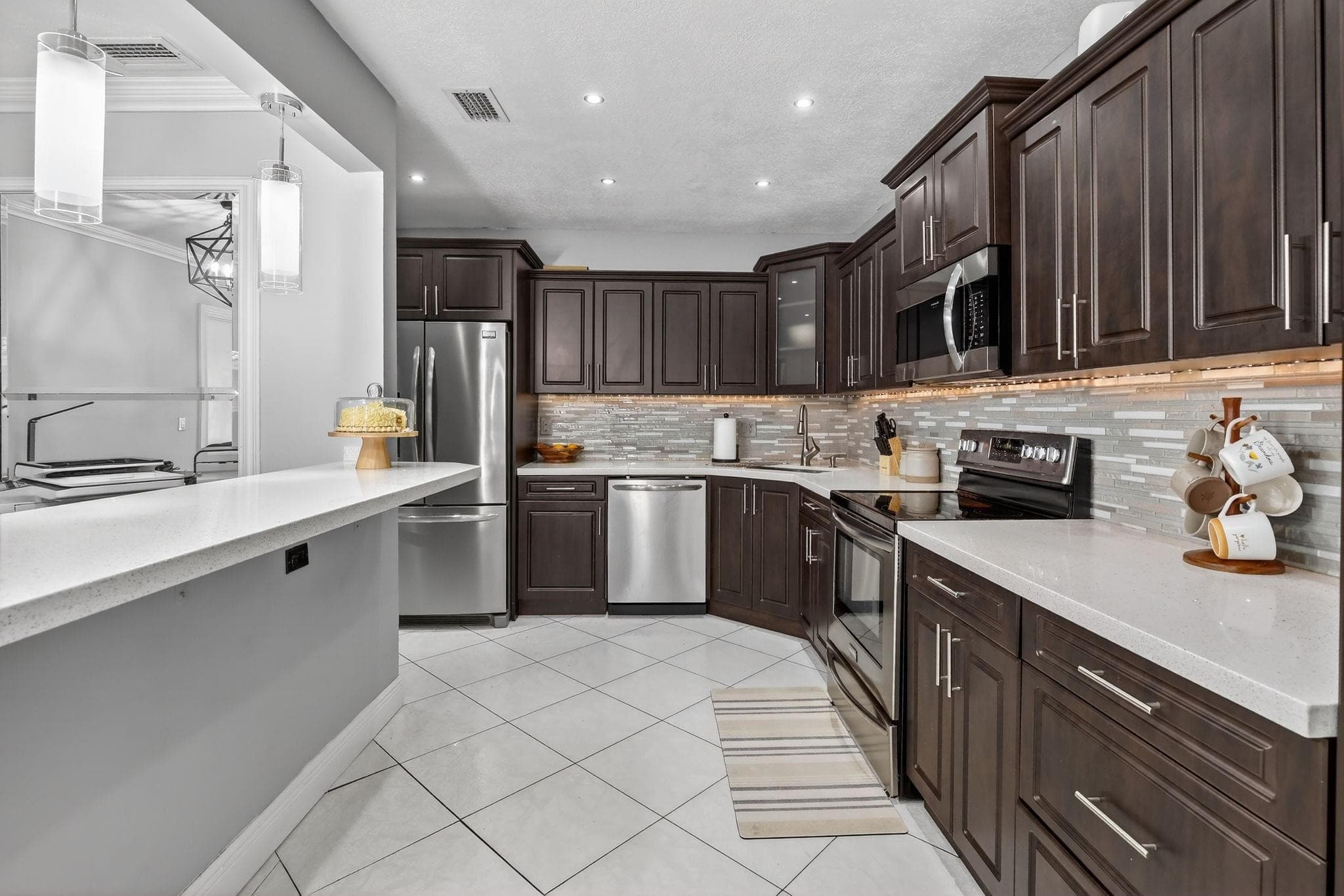 6500 SW 13th Street, Plantation, FL 33317 — photo 2 of 59