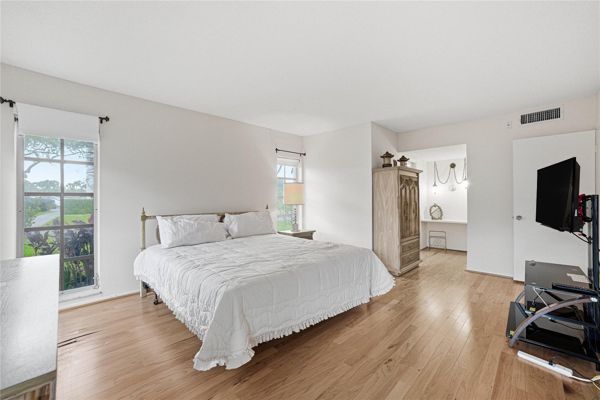 3200 N Palm Aire Drive 110, Pompano Beach, FL 33069 — photo 11 of 35