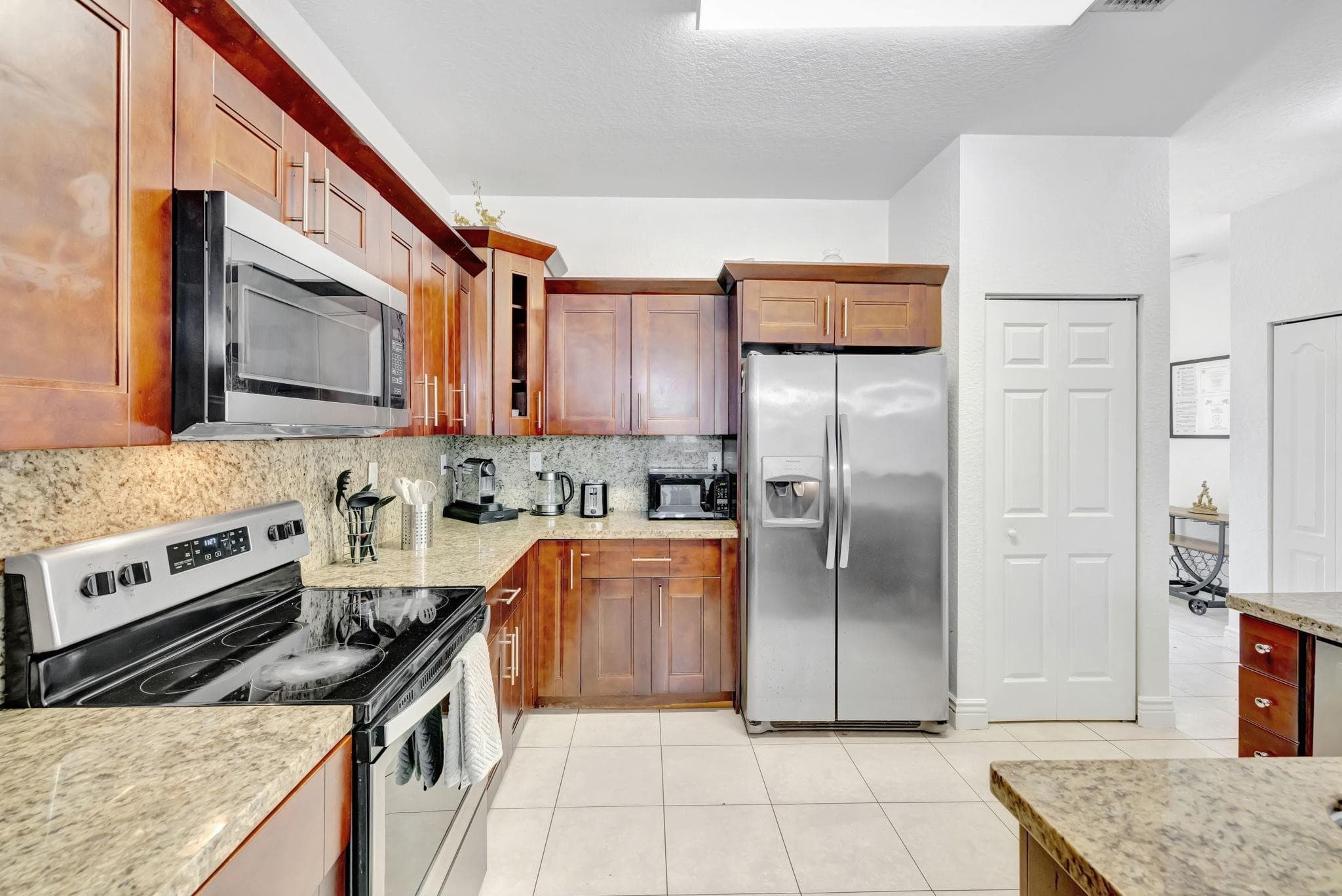 1816 SW 21st Street, Fort Lauderdale, FL 33315 — photo 3 of 36