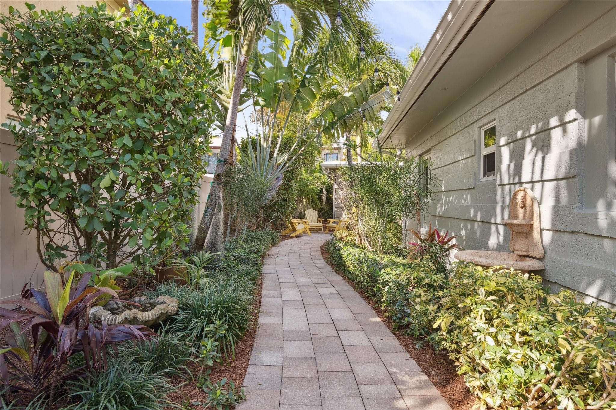 1123 NE 14th Avenue, Fort Lauderdale, FL 33304 — photo 5 of 38