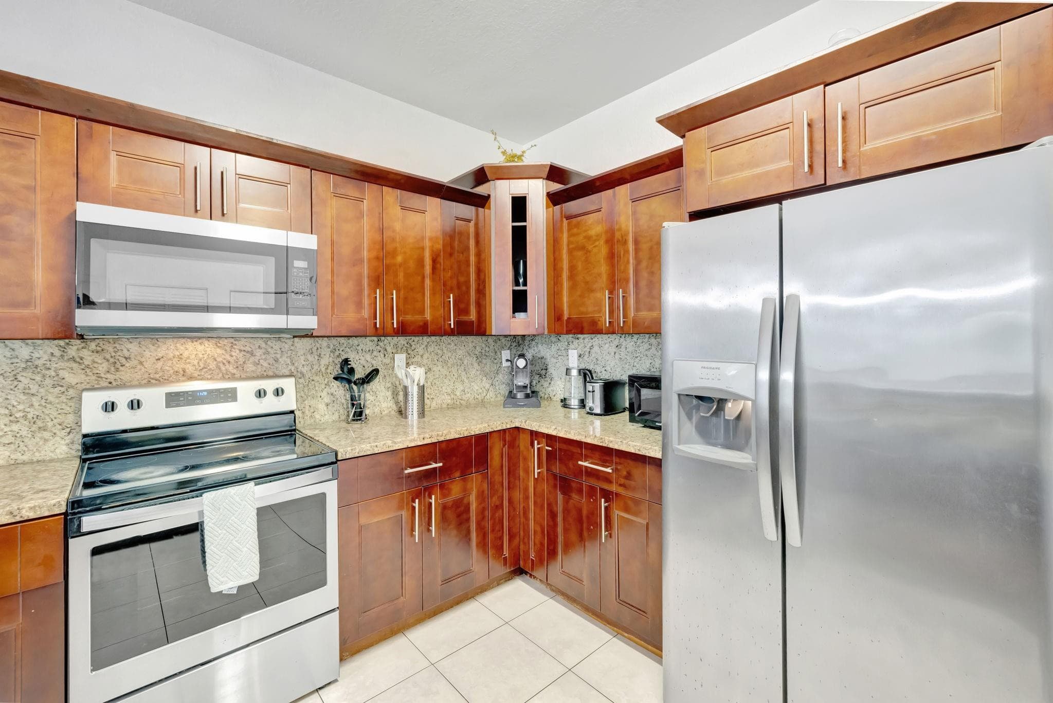 1816 SW 21st Street, Fort Lauderdale, FL 33315 — photo 6 of 36