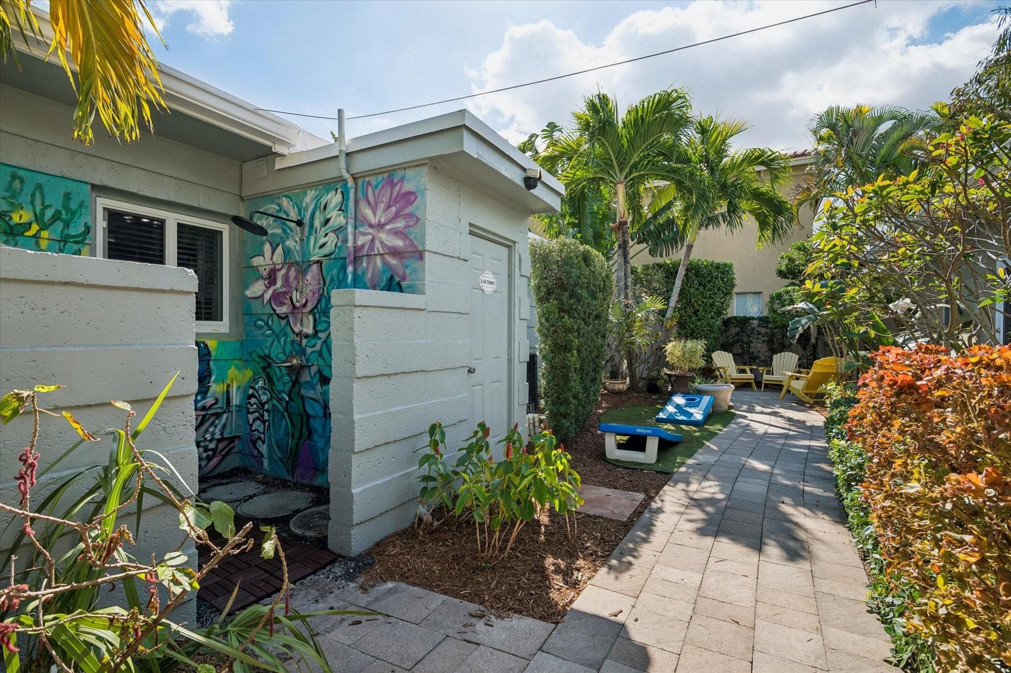 1123 NE 14th Avenue, Fort Lauderdale, FL 33304 — photo 8 of 38
