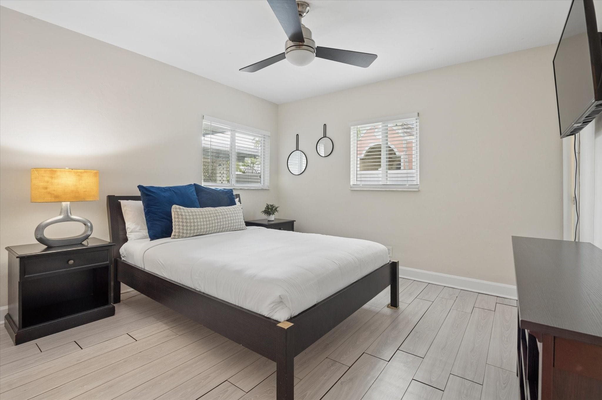 1123 NE 14th Avenue, Fort Lauderdale, FL 33304 — photo 22 of 38
