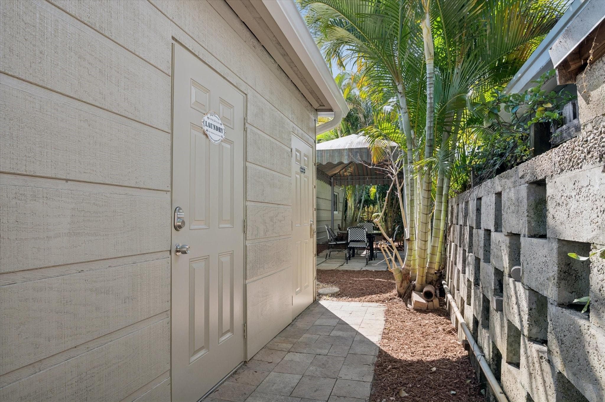 1123 NE 14th Avenue, Fort Lauderdale, FL 33304 — photo 36 of 38