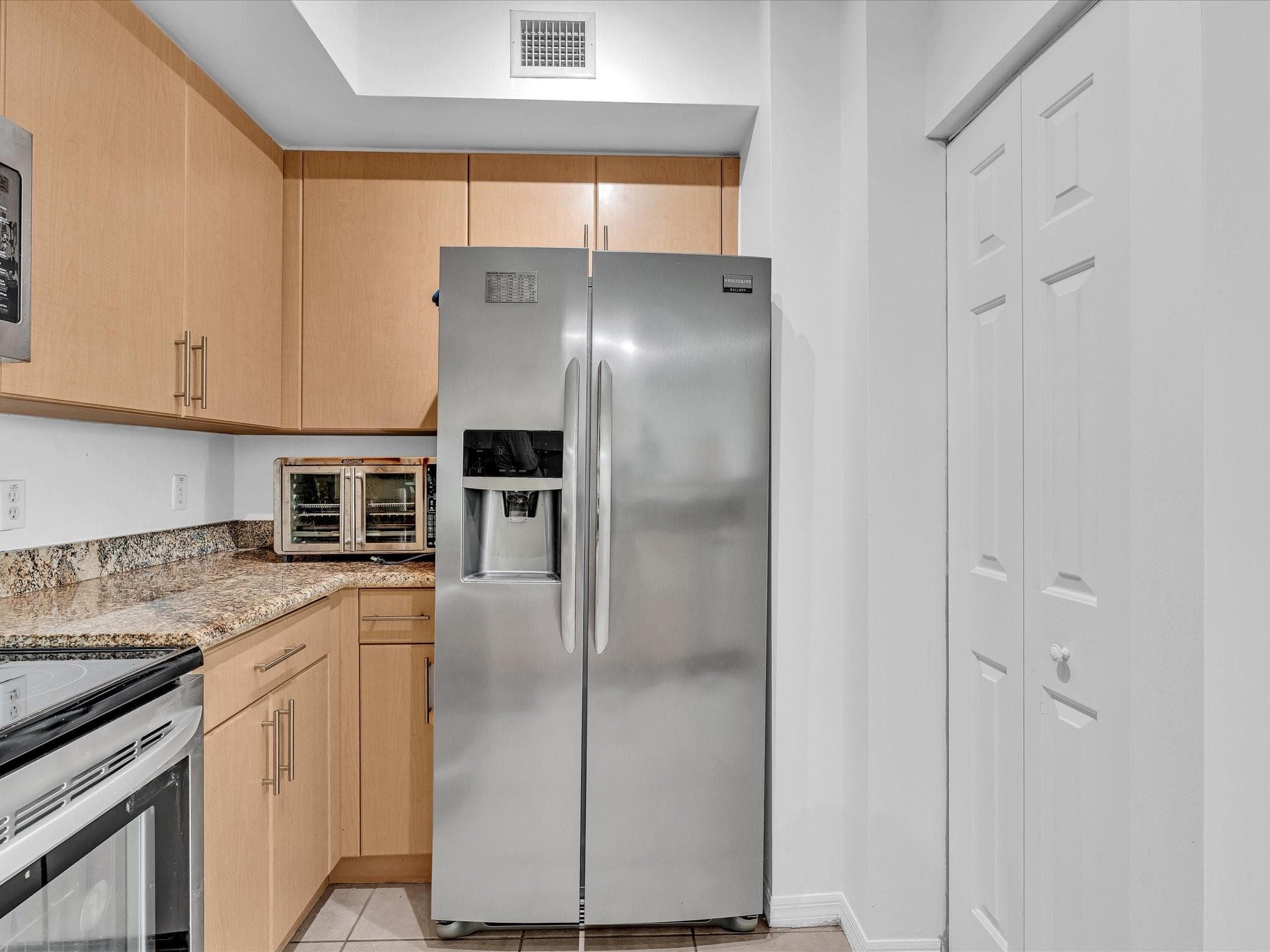 2421 NE 65th Street 406, Fort Lauderdale, FL 33308 — photo 24 of 69
