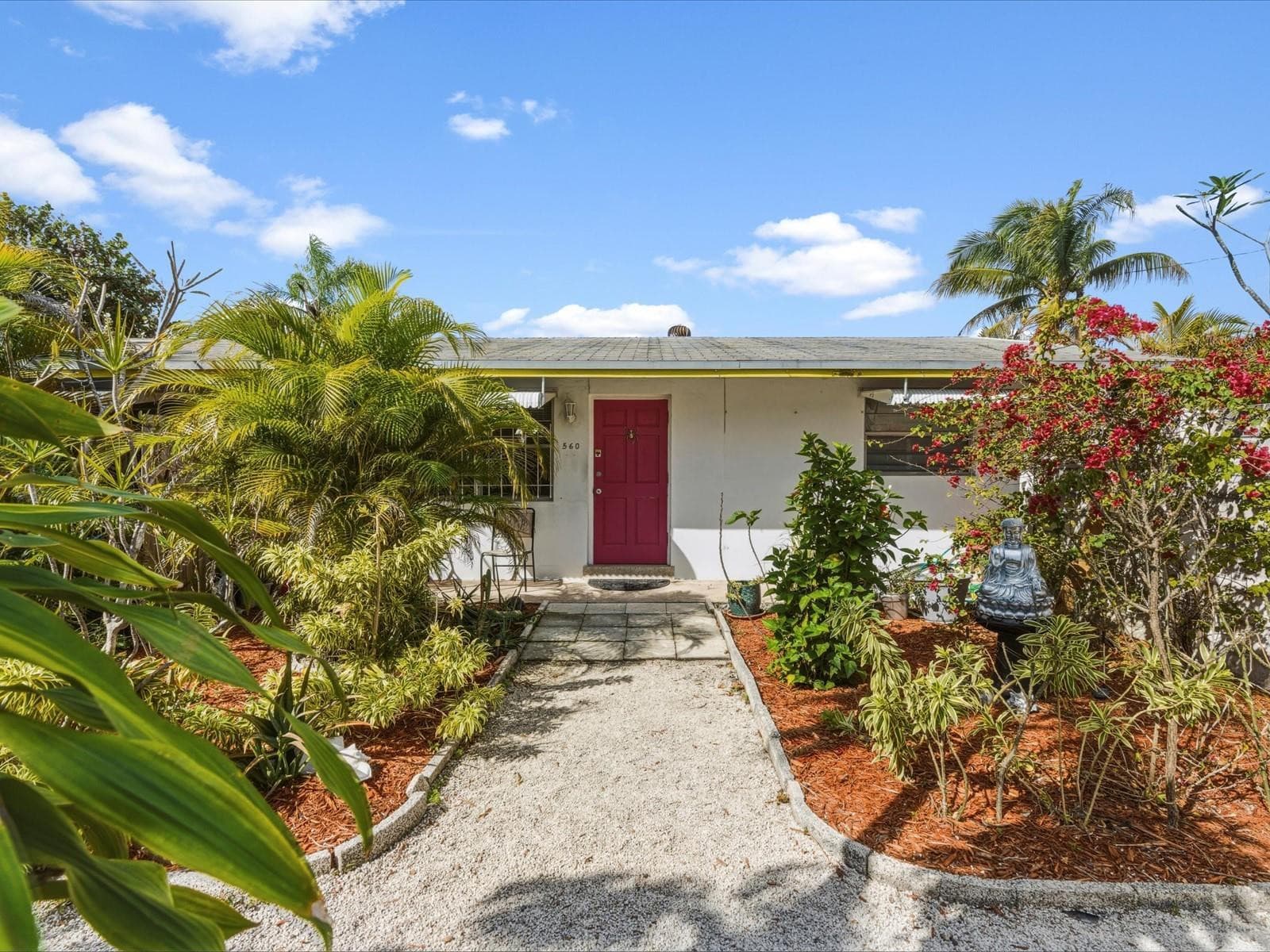 560-564 NE 34th Street, Oakland Park, FL 33334 — photo 14 of 32