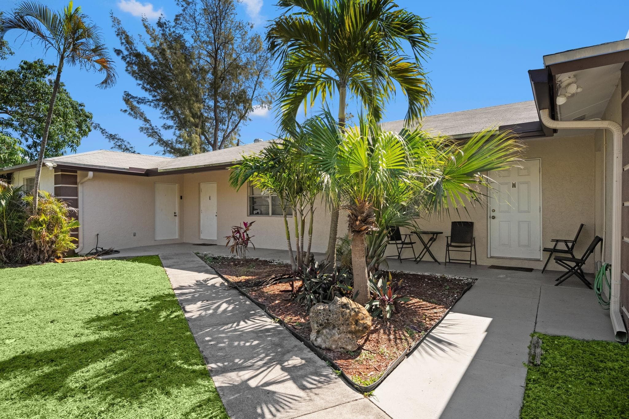 400 NE 2nd Street, Boynton Beach, FL 33435 — photo 11 of 39