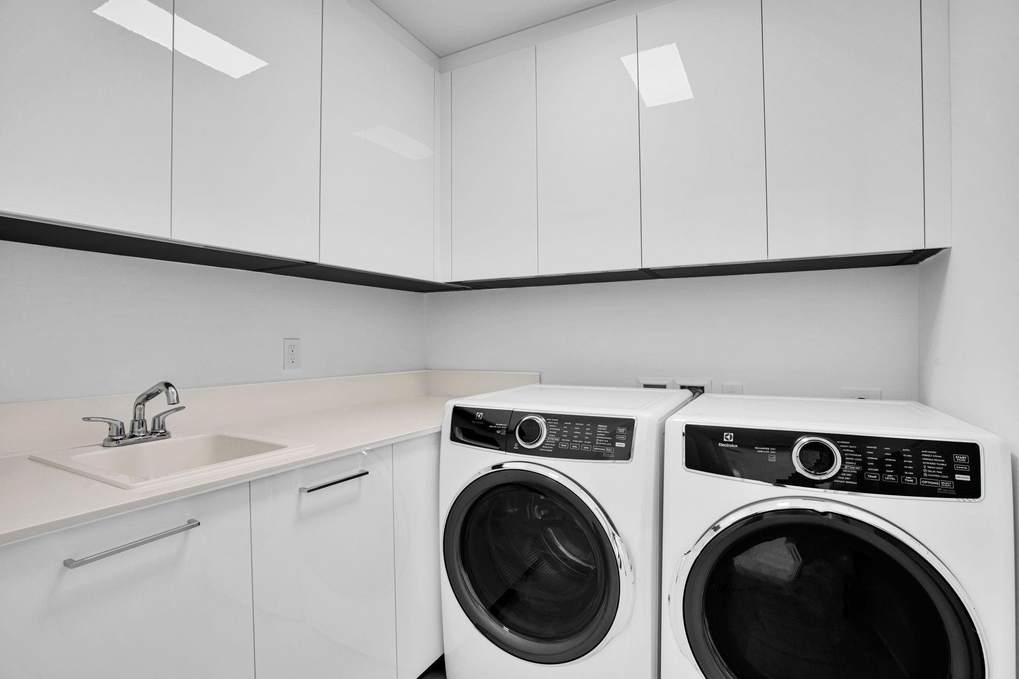 153 N Seabreeze Boulevard S-2501, Fort Lauderdale, FL 33304 — photo 10 of 69