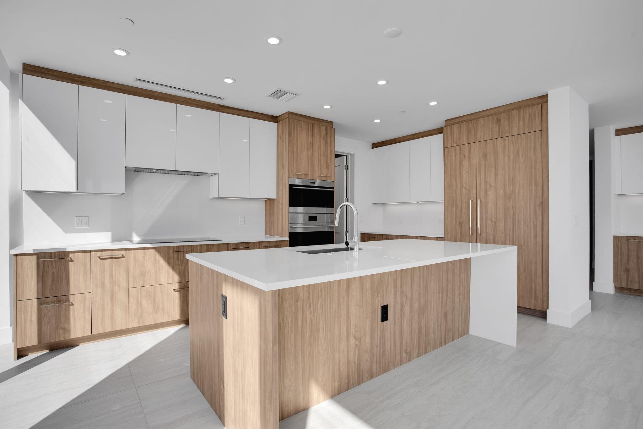 151 N Seabreeze Boulevard E-501, Fort Lauderdale, FL 33304 — photo 45 of 115