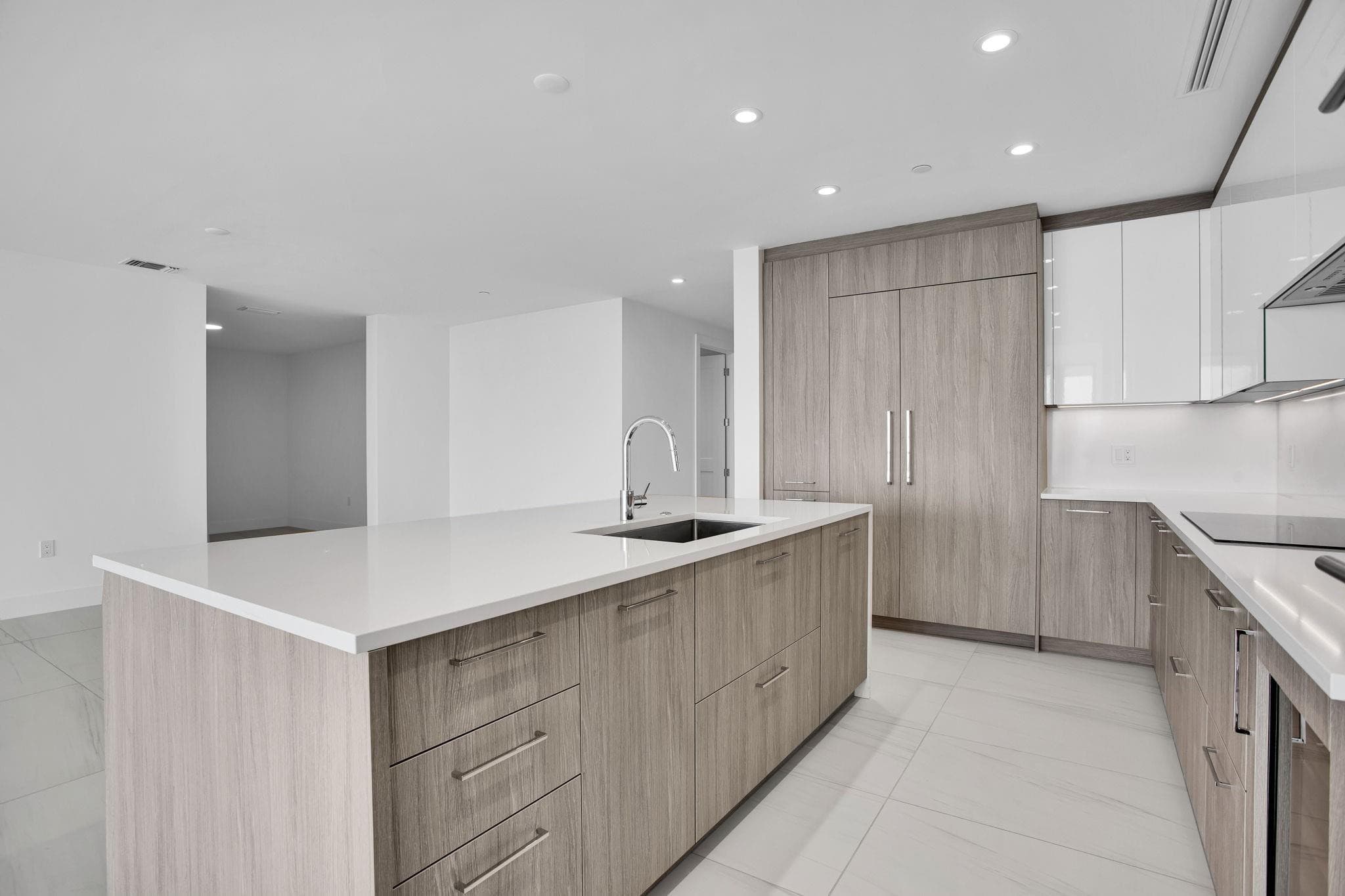 153 N Seabreeze Boulevard S-2501, Fort Lauderdale, FL 33304 — photo 14 of 69