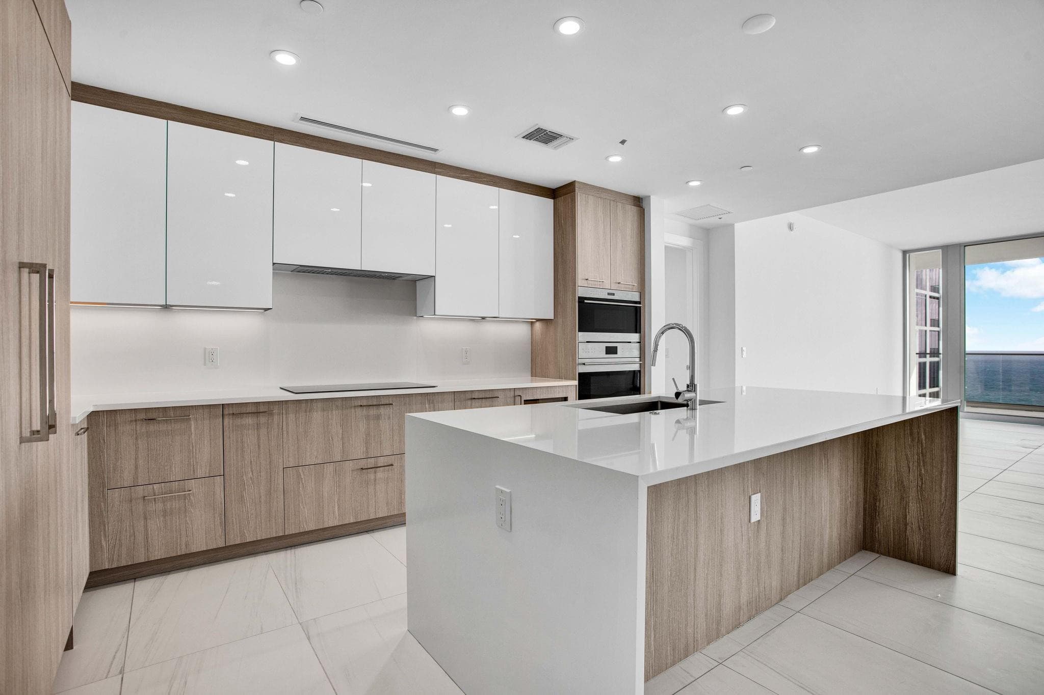 153 N Seabreeze Boulevard S-2501, Fort Lauderdale, FL 33304 — photo 20 of 69