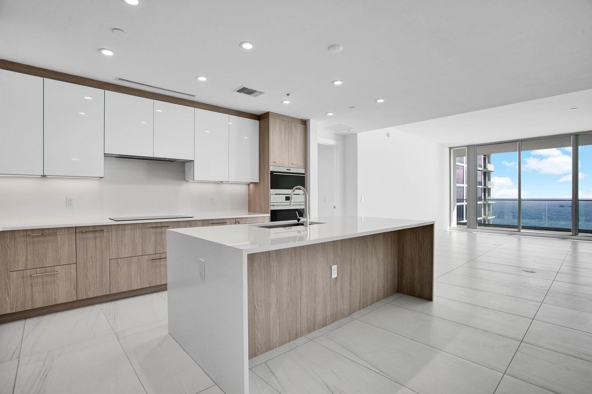 153 N Seabreeze Boulevard S-2501, Fort Lauderdale, FL 33304 — photo 21 of 69