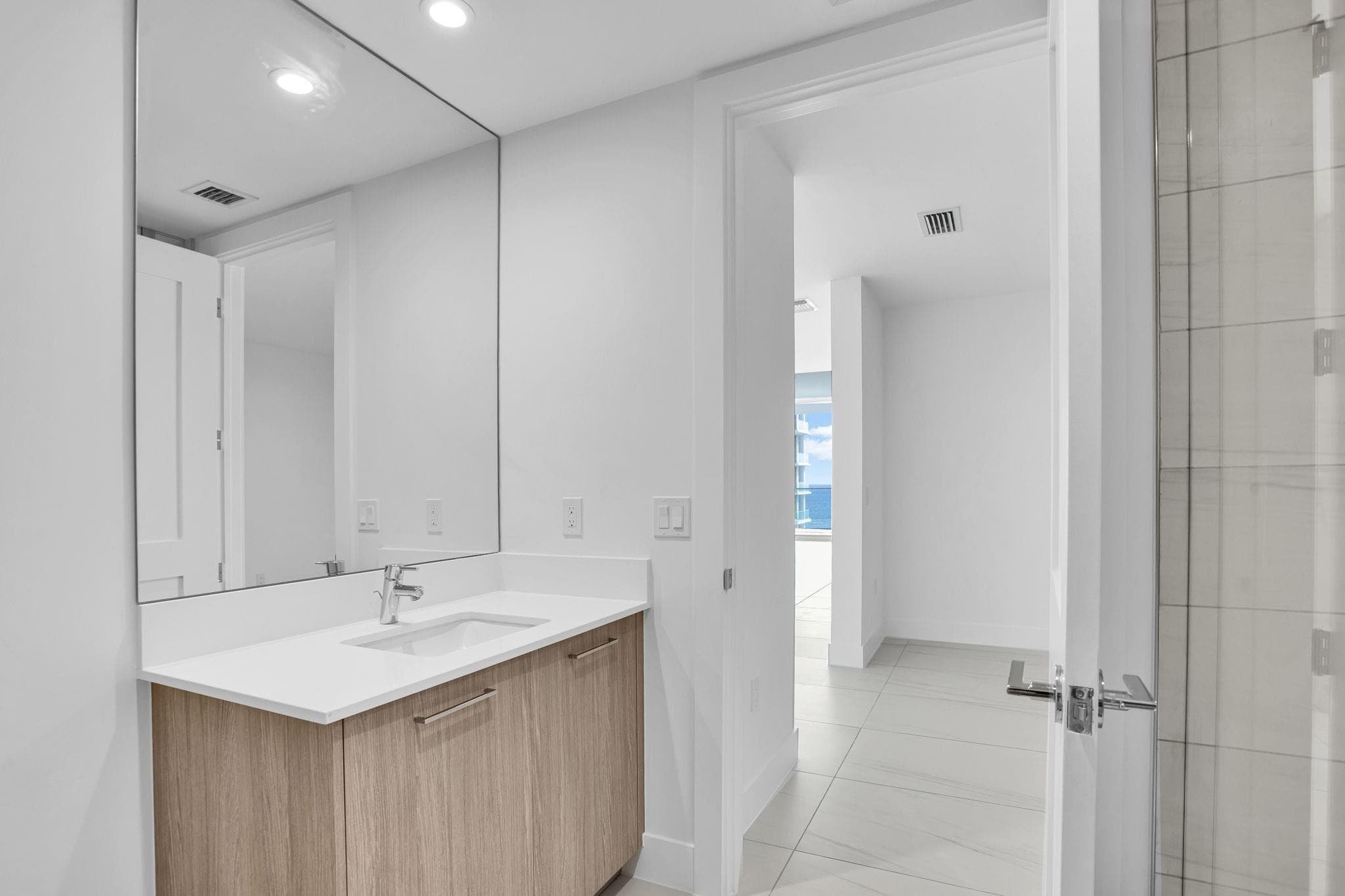 153 N Seabreeze Boulevard S-2501, Fort Lauderdale, FL 33304 — photo 26 of 69