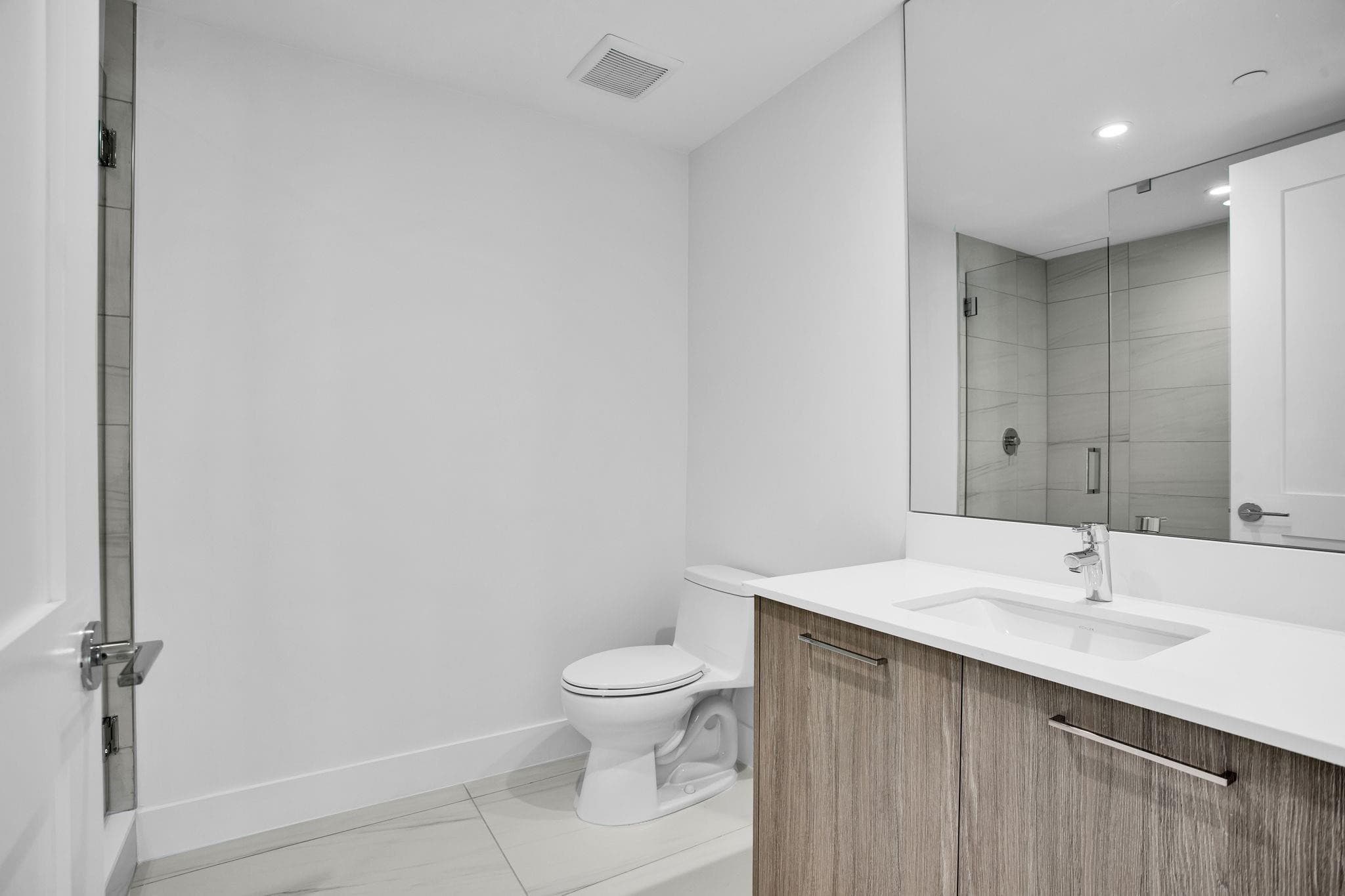 153 N Seabreeze Boulevard S-2501, Fort Lauderdale, FL 33304 — photo 27 of 69