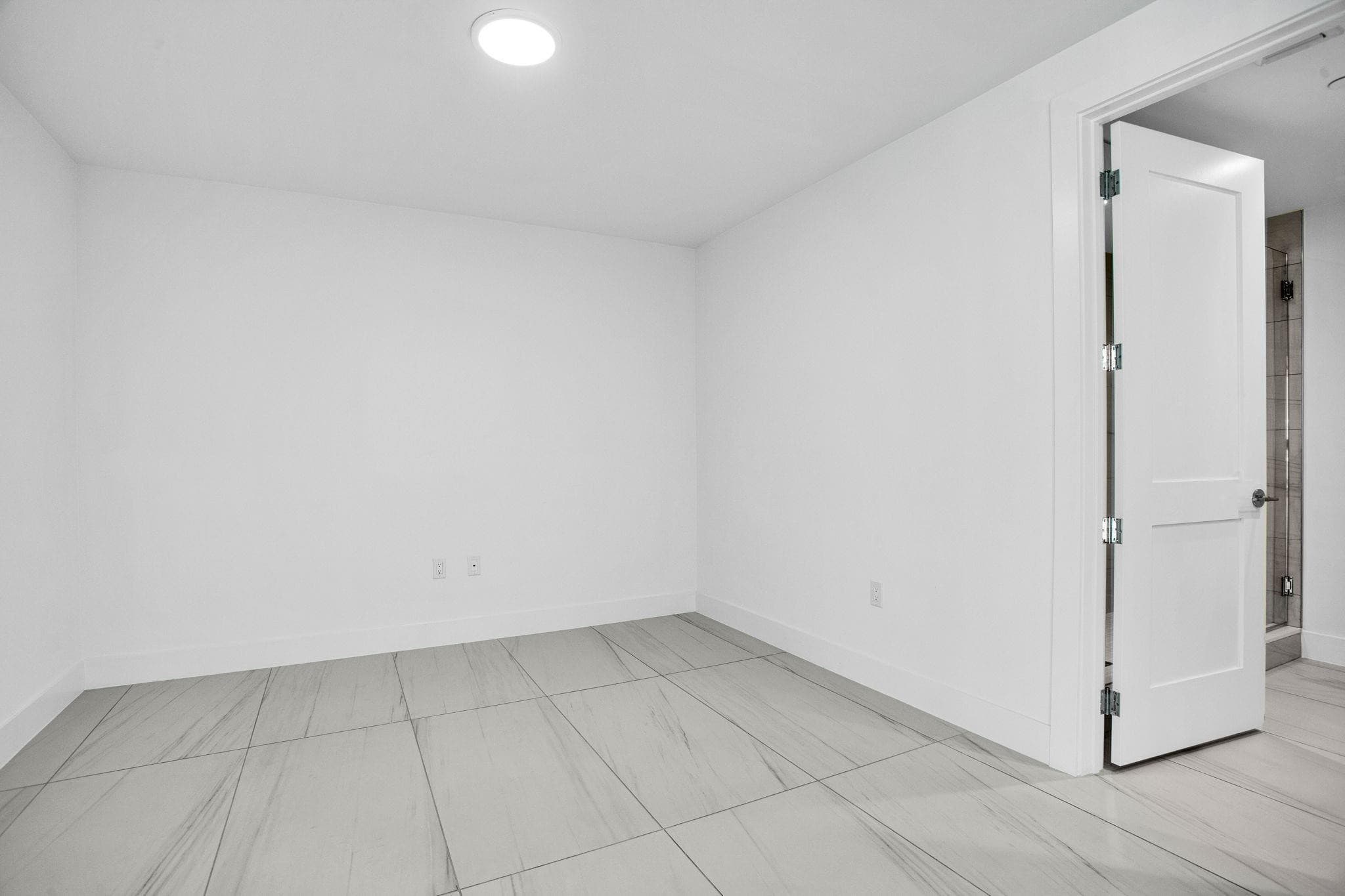 153 N Seabreeze Boulevard S-2501, Fort Lauderdale, FL 33304 — photo 38 of 69
