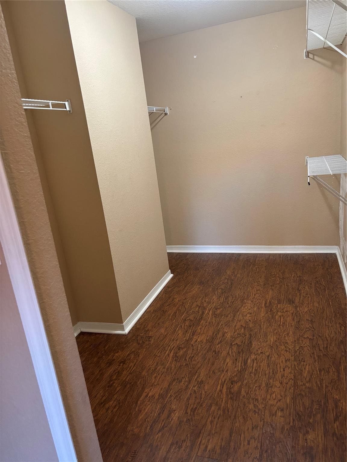 5475 Vineland Road 8212, Orlando, FL 32811 — photo 10 of 12