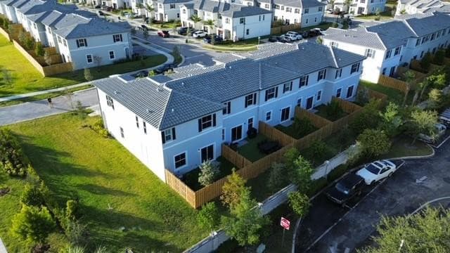 4611 NW 118th Avenue, Coral Springs, FL 33076 — photo 7 of 15