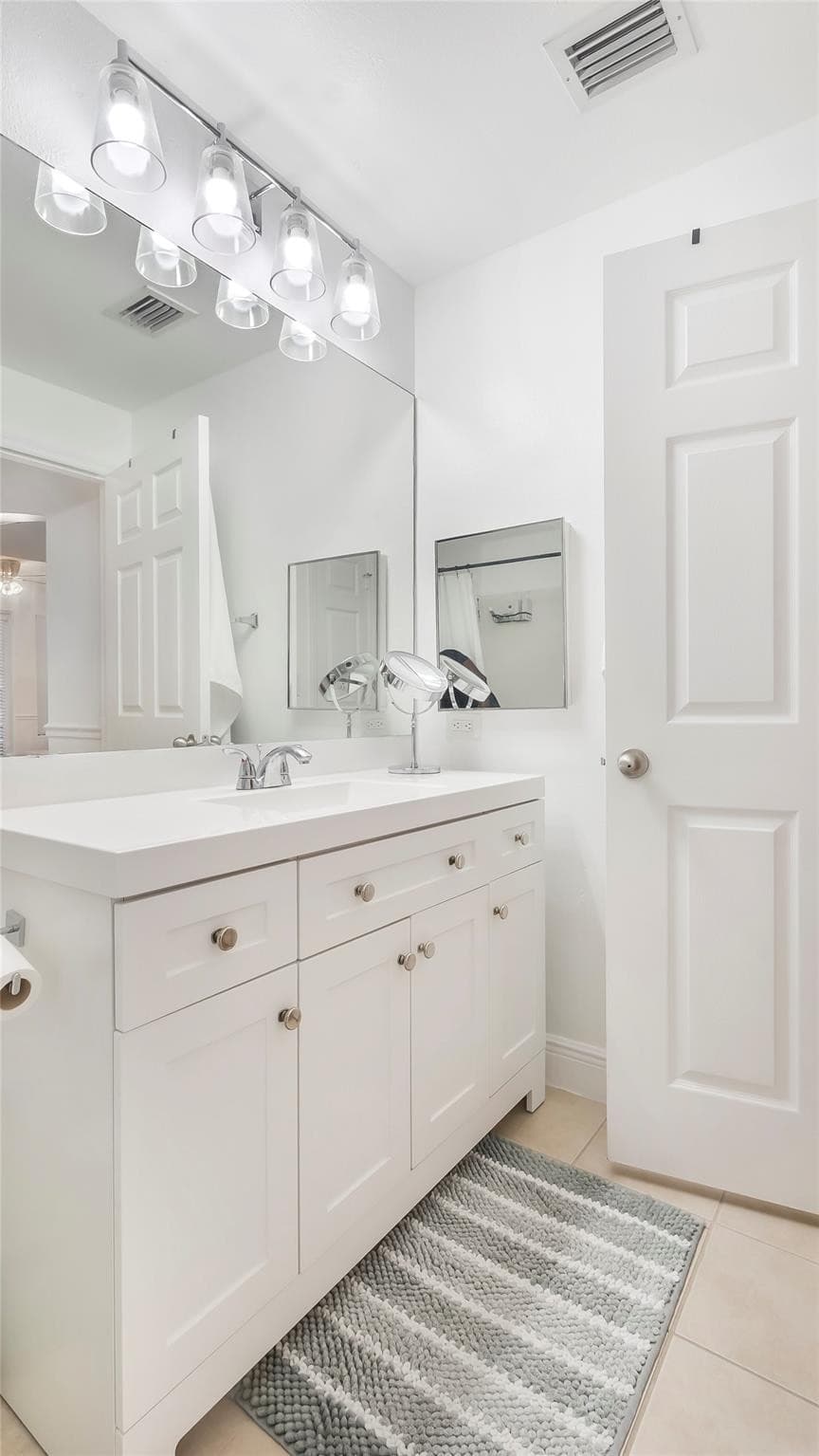 533 NE 3rd Avenue 132, Fort Lauderdale, FL 33301 — photo 12 of 26