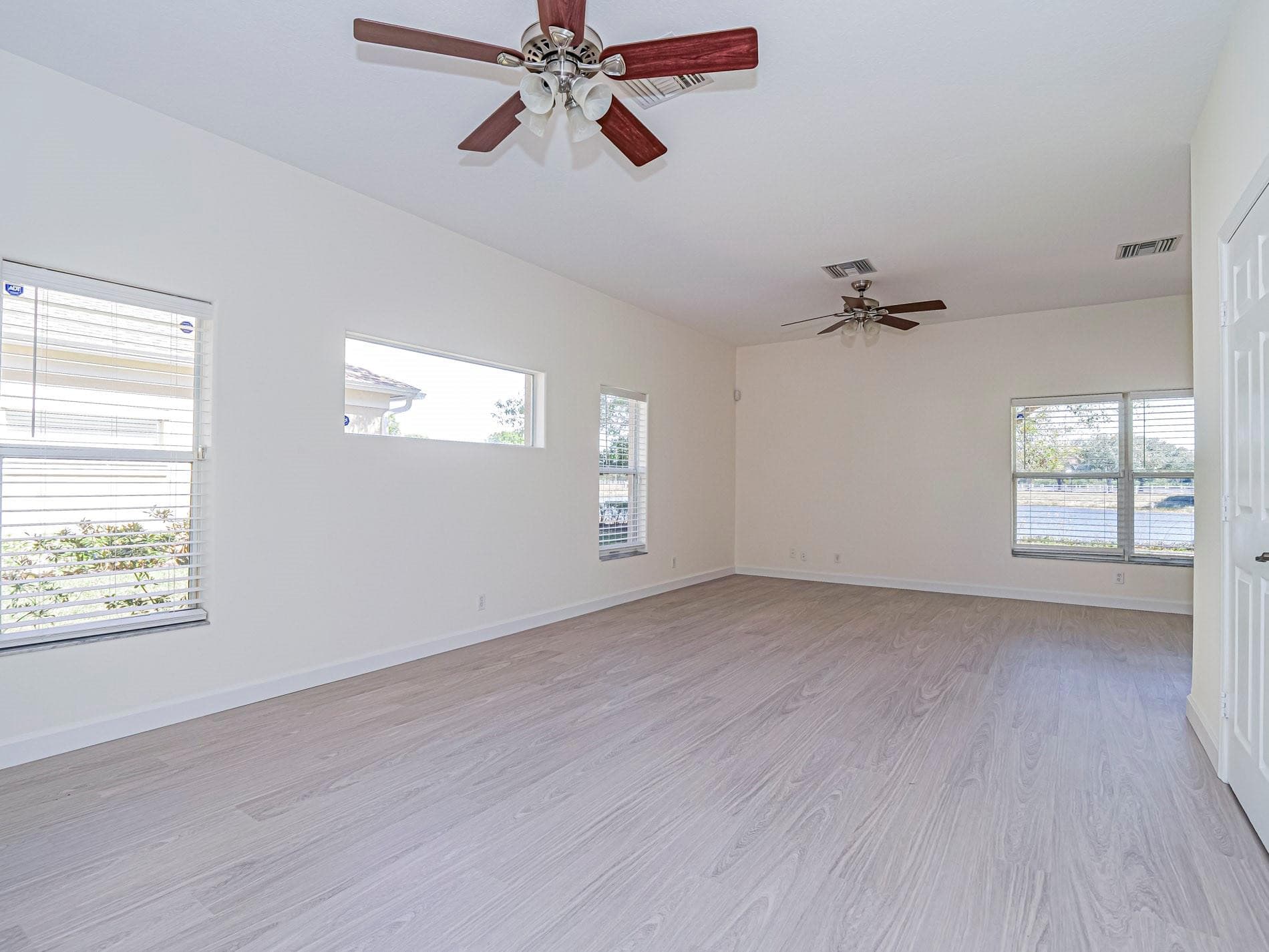 1834 77th Drive 1834, Vero Beach, FL 32966 — photo 5 of 20