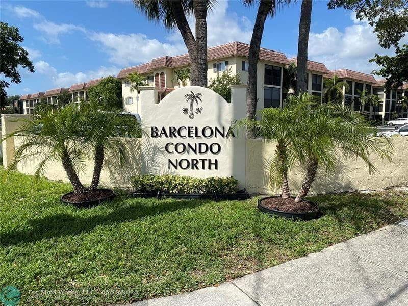 259 S Cypress Road 533, Pompano Beach, FL 33060 — photo 1 of 25
